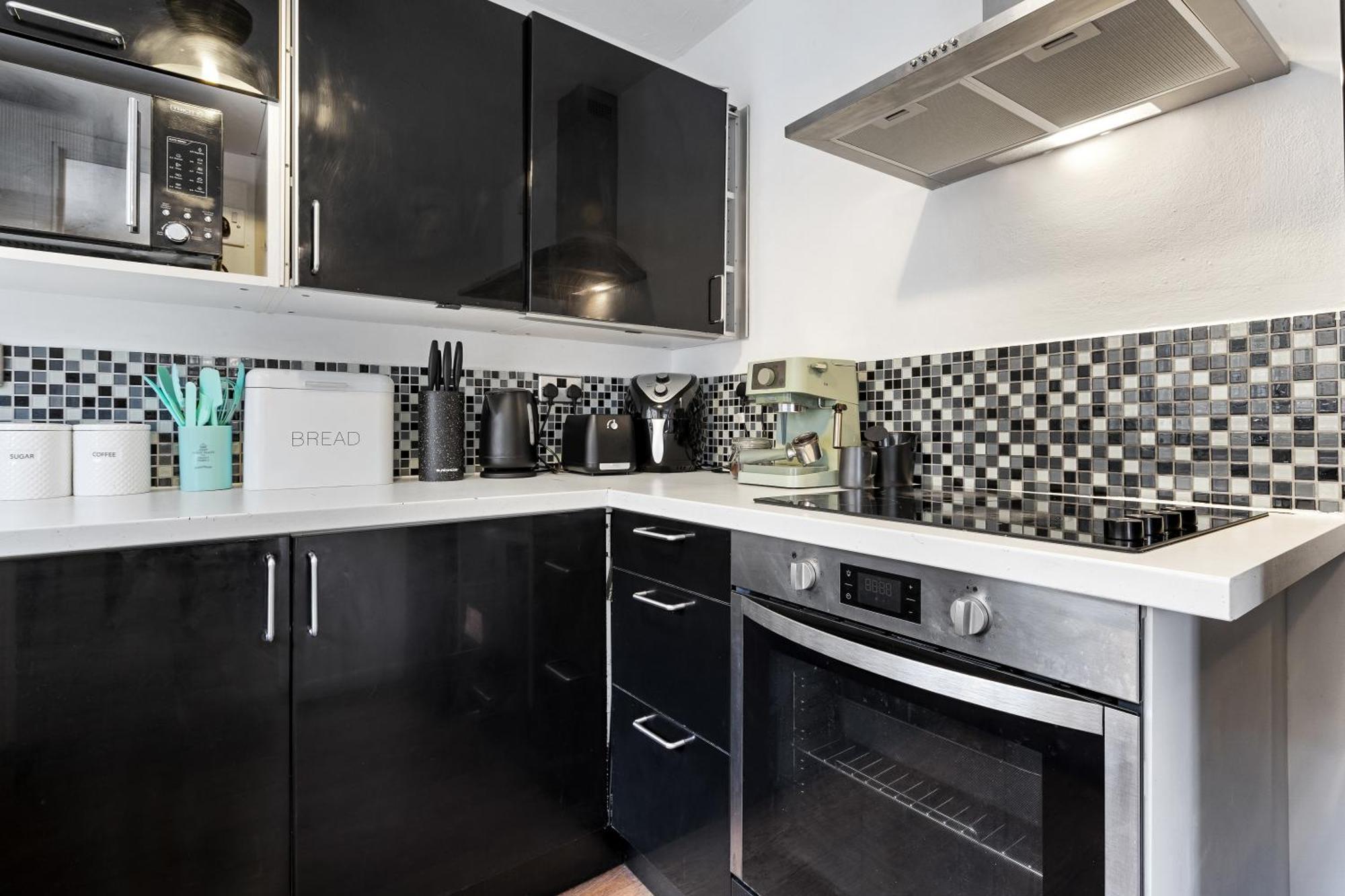 Quirky Canary 2Bed, Free Parking, Smart Tv & Games Лондон Екстериор снимка