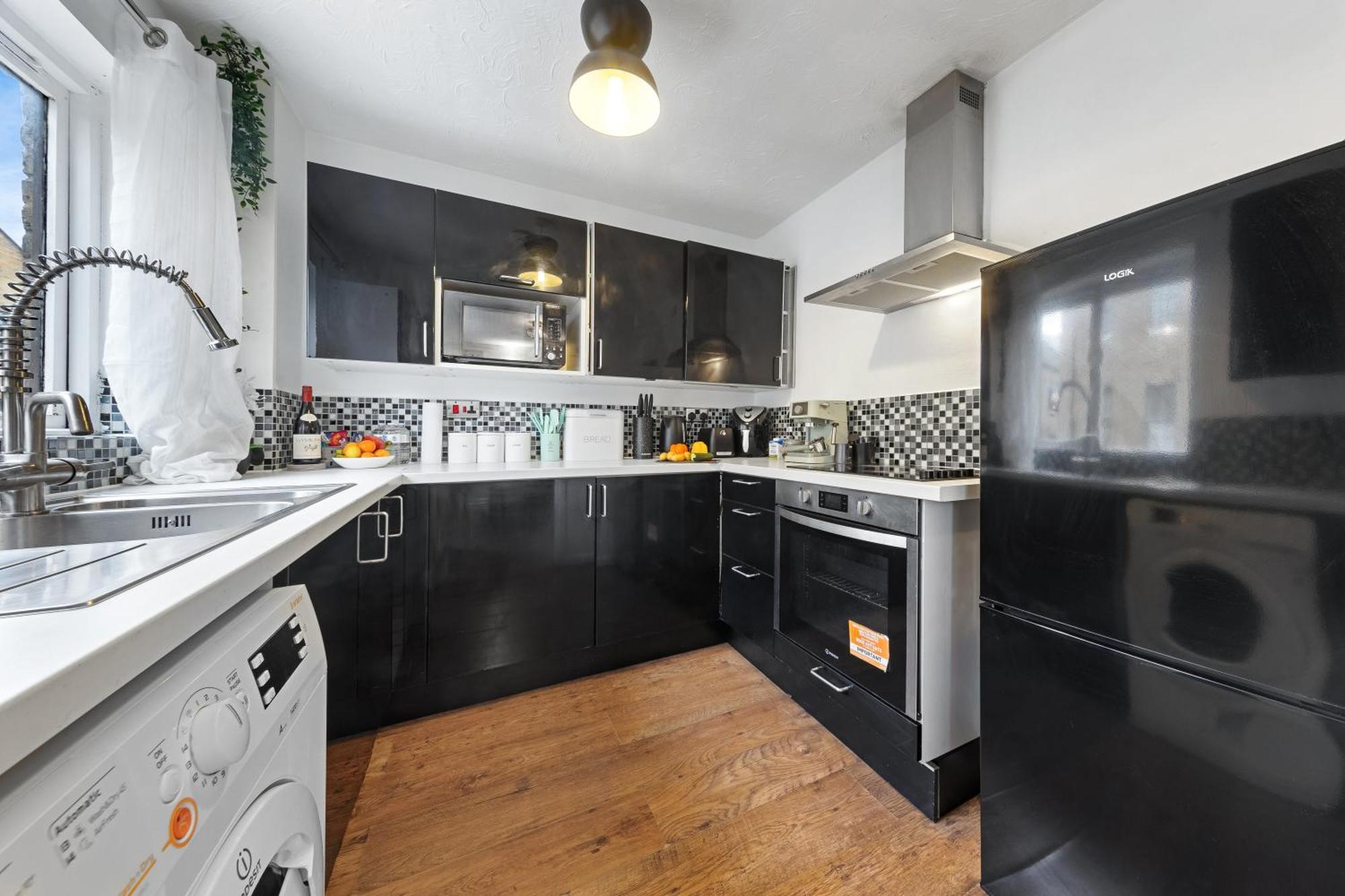 Quirky Canary 2Bed, Free Parking, Smart Tv & Games Лондон Екстериор снимка