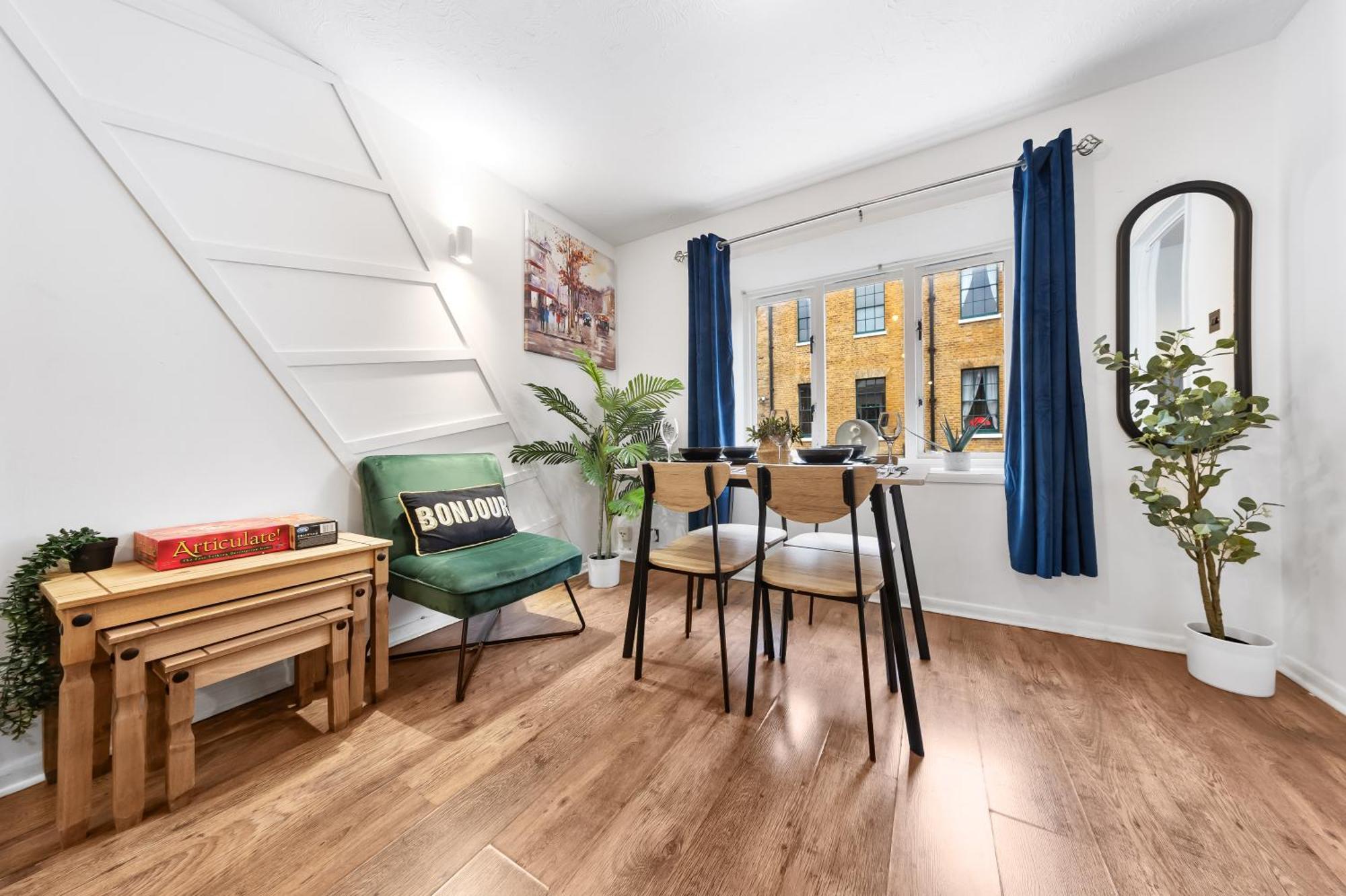 Quirky Canary 2Bed, Free Parking, Smart Tv & Games Лондон Екстериор снимка