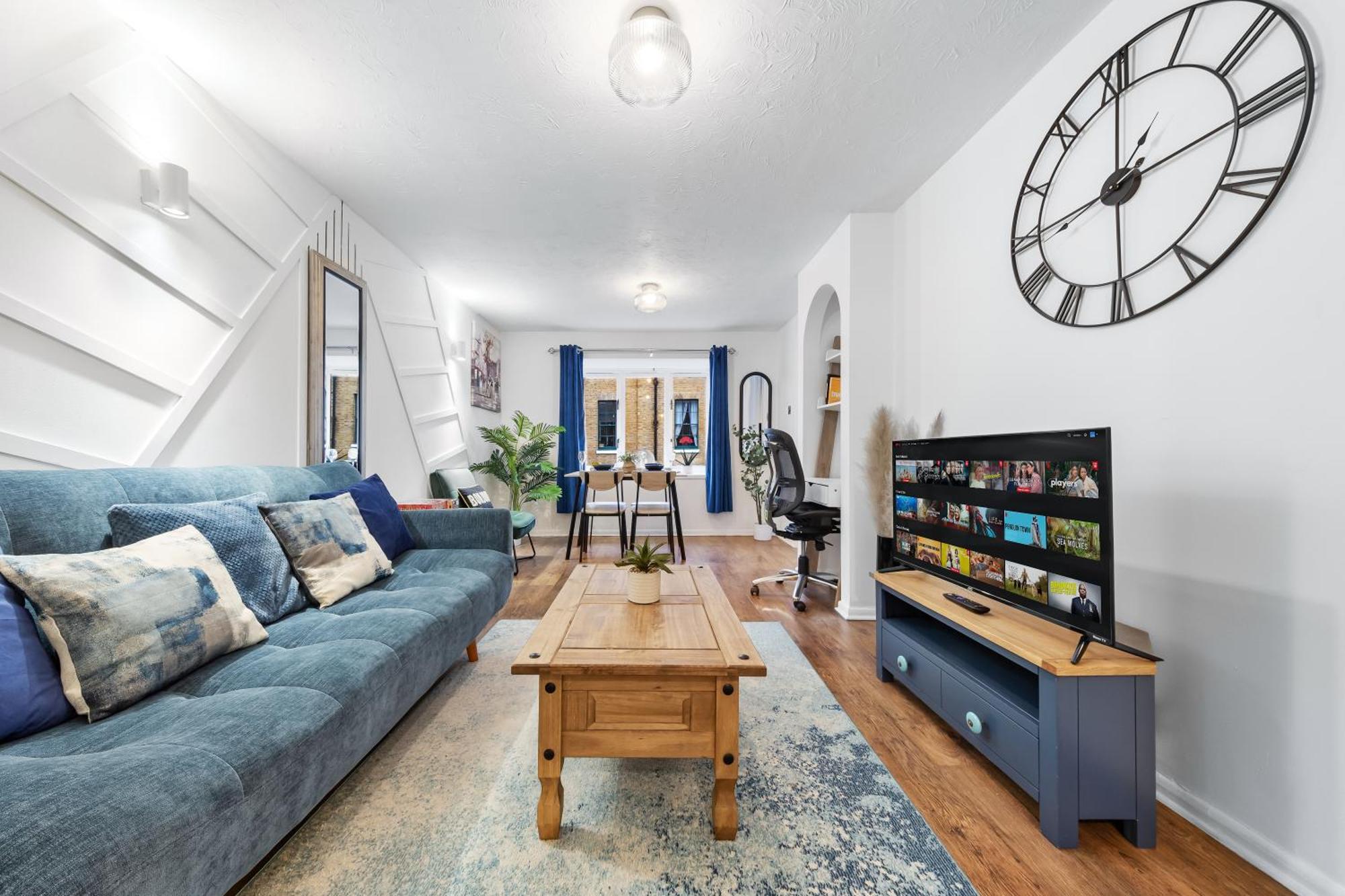 Quirky Canary 2Bed, Free Parking, Smart Tv & Games Лондон Екстериор снимка