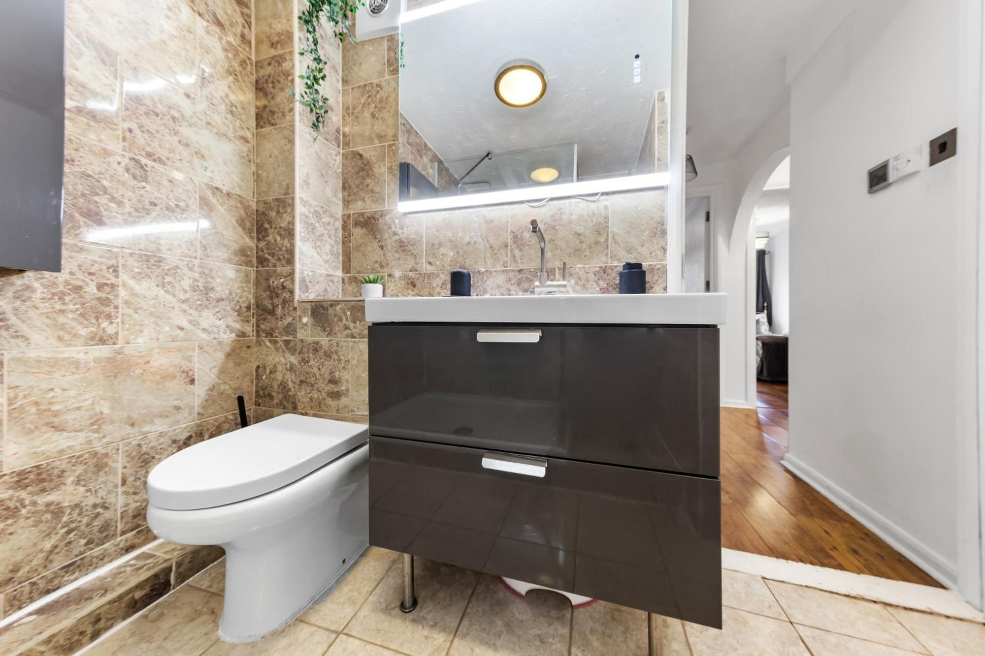 Quirky Canary 2Bed, Free Parking, Smart Tv & Games Лондон Екстериор снимка
